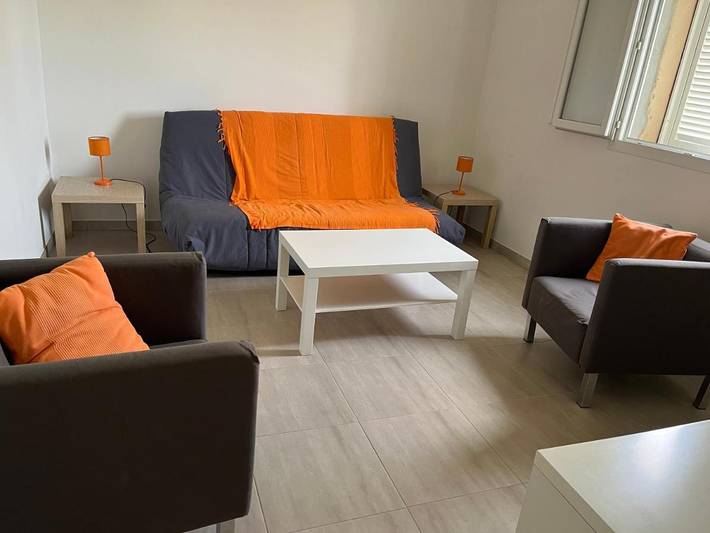 Location de vacances pour 4 personnes, avec terrasse dans Canly