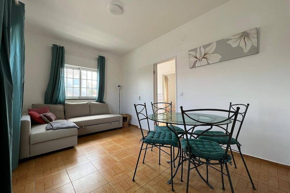 Apartamento inteiro, Beachtown Appartement with walking distance to Beach. Family and ! Pet friendly! in Vieira de Leiria, Leiria distrito