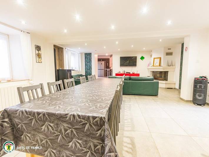 Gîte pour 7 personnes, avec Terrasse et Jardin