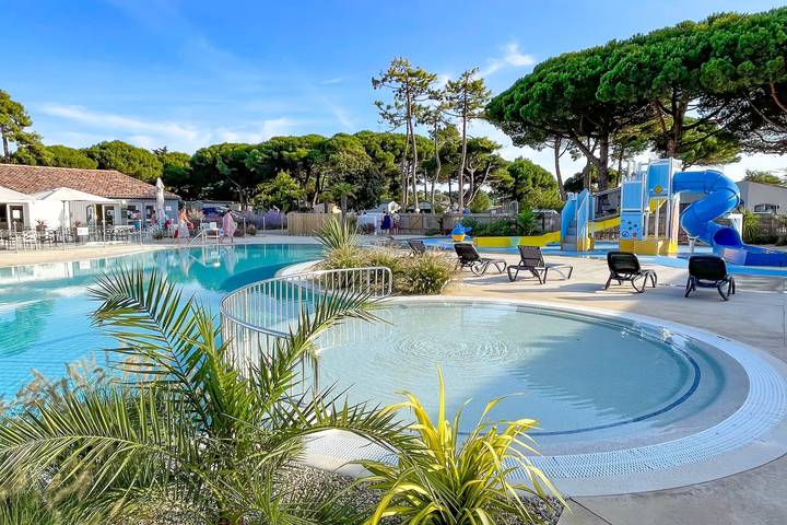 Bungalow voor 5 personen, met Zwembad op Ile de Re