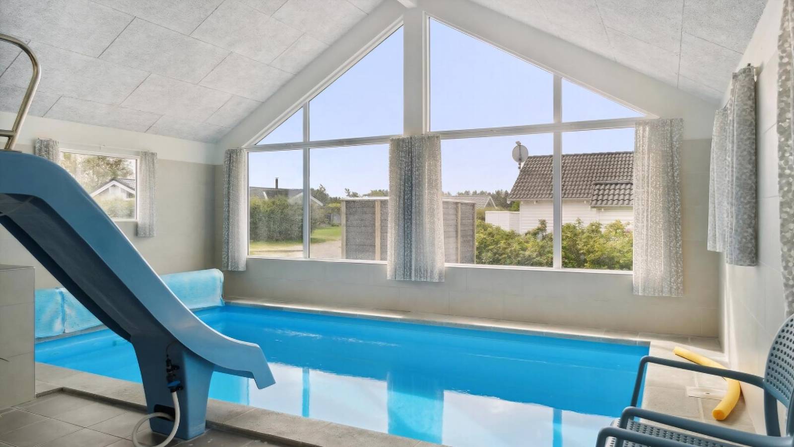 Kinderfreundliches Poolhaus für 14 Personen auf Mön in Råbylille Strand, Vordingborg und Umgebung