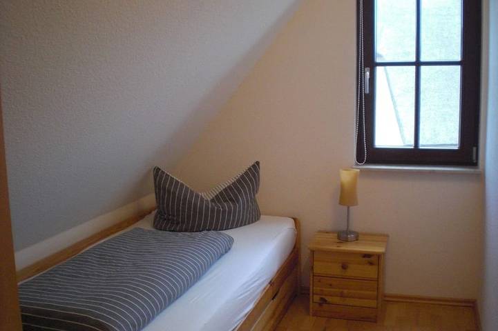 Strandnahes Ferienhaus mit Sauna inkl. Nebenkosten, home-office möglich in Hauptstrand Glowe, Glowe
