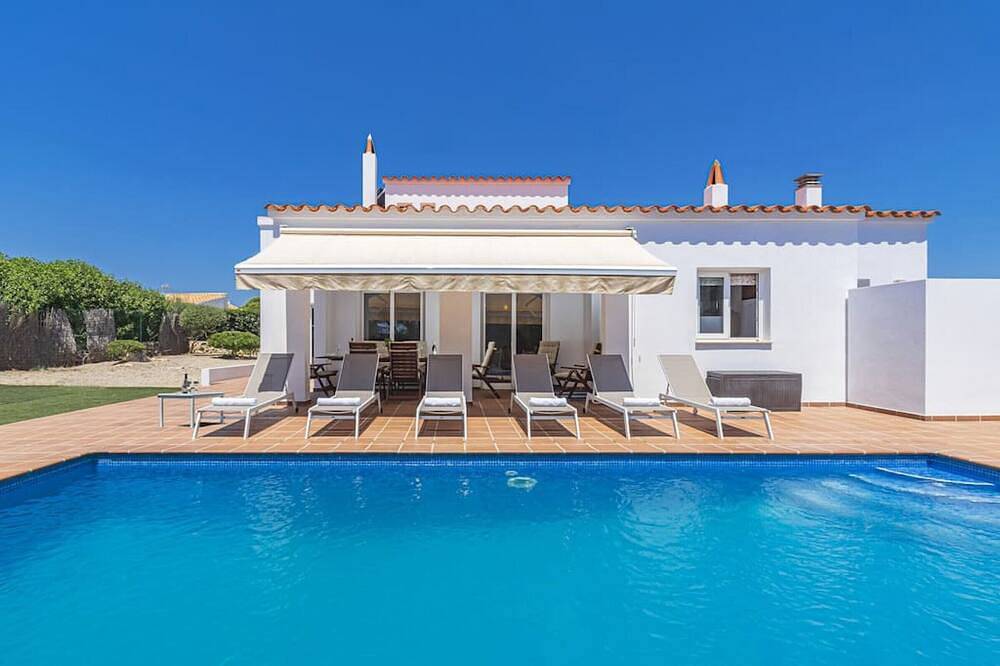 Villa Astur ☀☀Charming Villa with private pool and garden in Binibeca, Sant Lluís