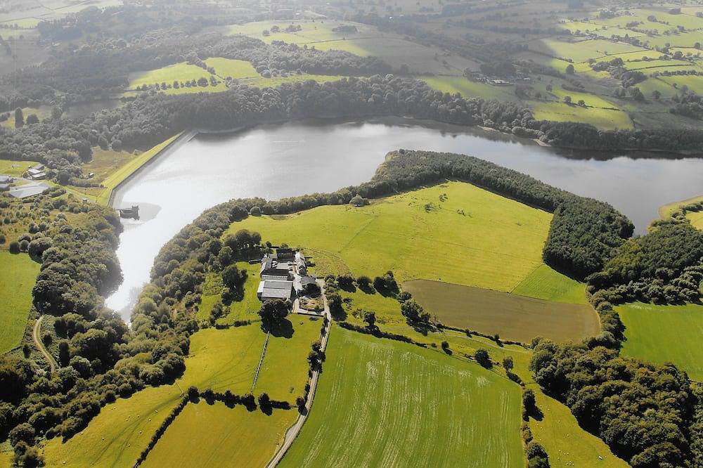 Glamping for 10 People in Peak District, Midlands