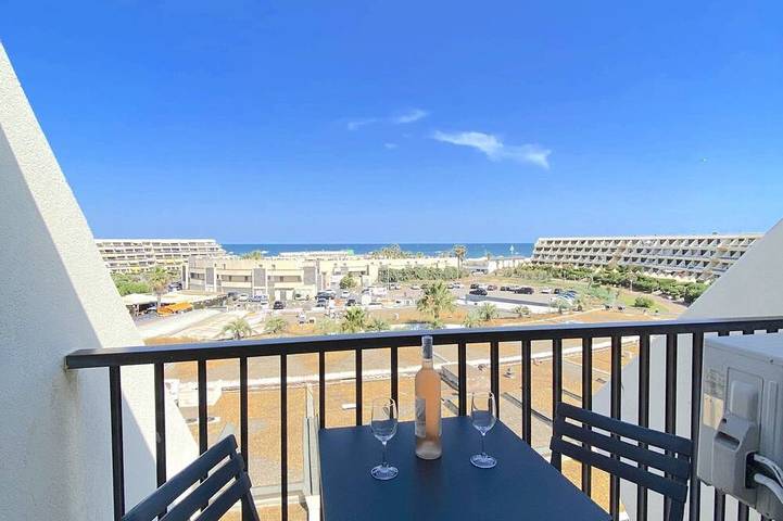 Appartement de vacances pour 2 personnes, avec balcon ainsi que sauna et piscine