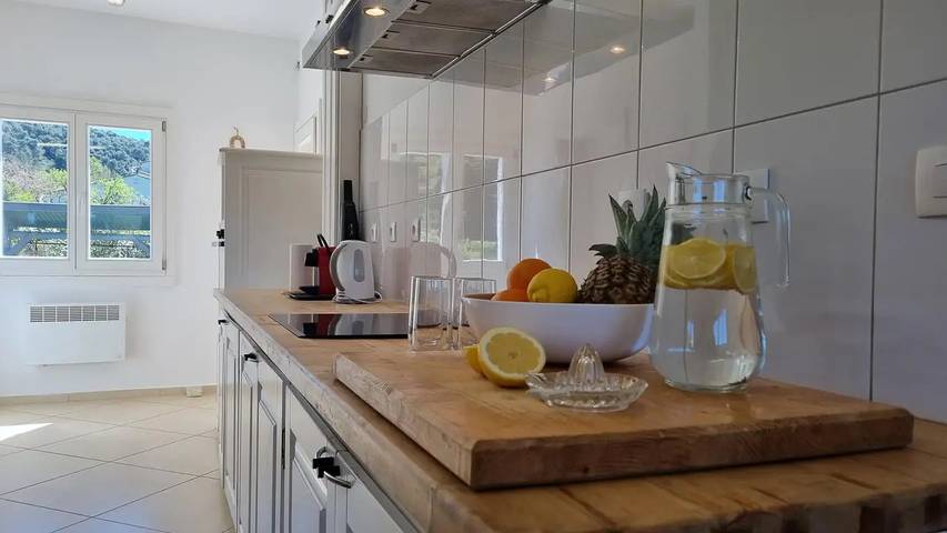 Location de vacances pour 9 personnes, avec piscine et terrasse à Oupia - 4