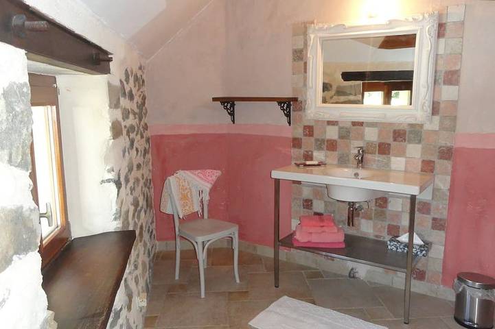 Location de vacances pour 8 personnes, avec balcon et jardin à Pelleautier - 4