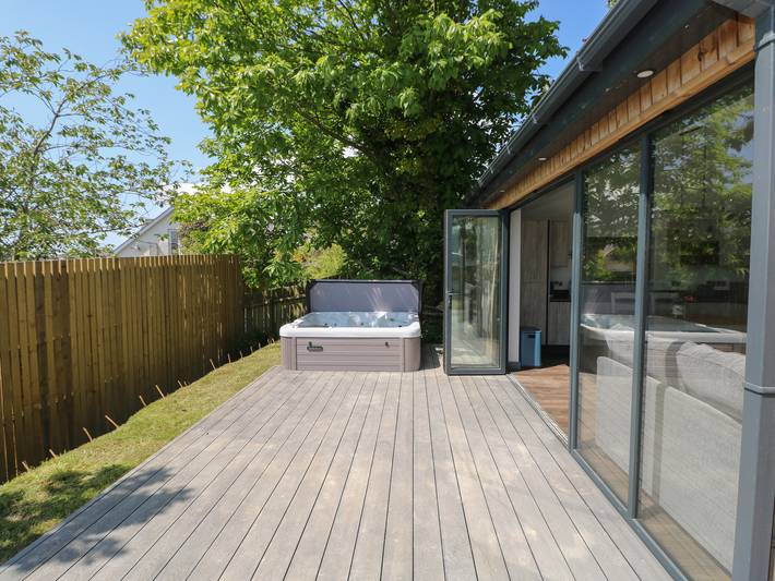 Gîte pour 4 personnes, avec jardin à Tenby - 2