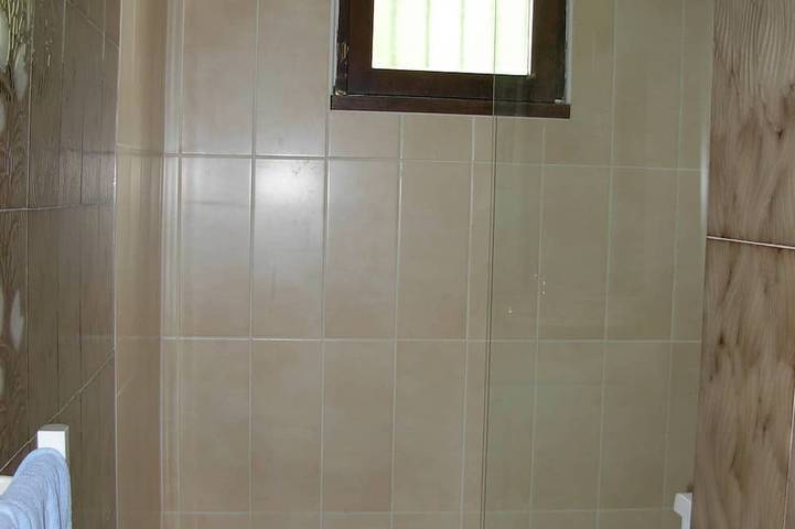 Country cottage at the foot of the Pyrenees with swimming pool in Landorthe, Haute-Garonne