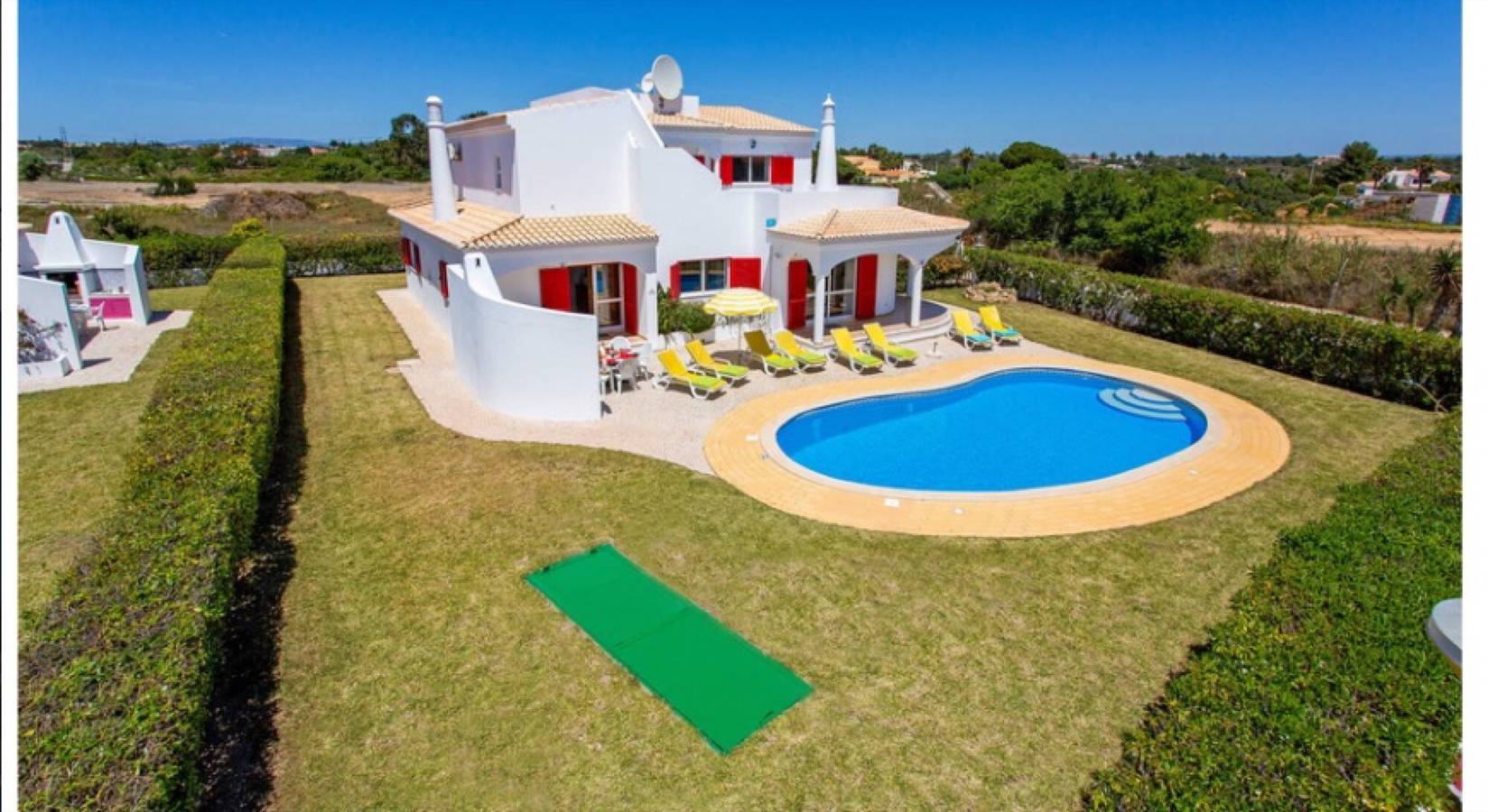 Villa Gomes a pochi passi dalla spiaggia in Armação de Pêra (costa), Distretto di Faro