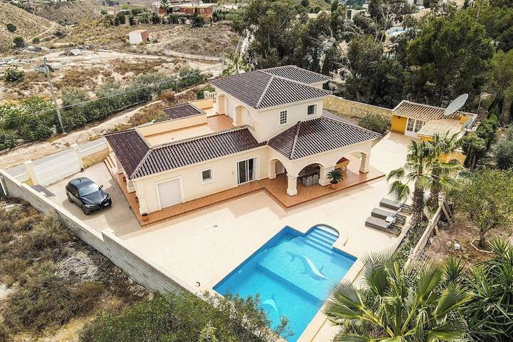 Chalet para 8 personas, con piscina - 1