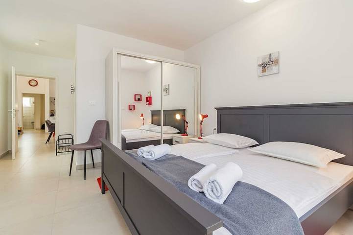 Villa Ziziphus - Privater Pool mit Whirlpool in Premantura, Südküste Istrien