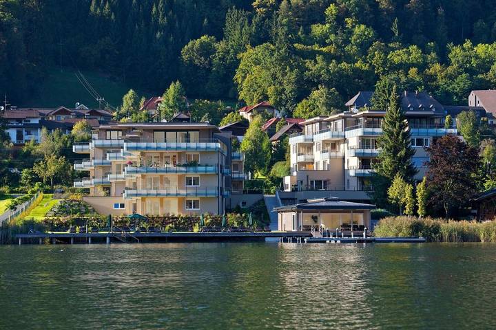 Apartmenthotel für 4 Personen, mit Balkon und Terrasse sowie Garten und Pool