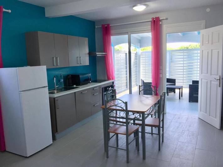 Gîte pour 6 personnes, avec terrasse et piscine à Le Moule - 2