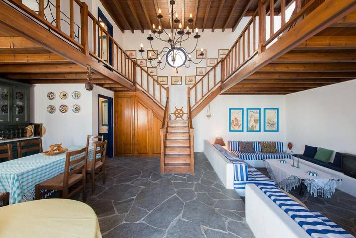 Ferienhaus für 7 Personen, mit Balkon und Terrasse sowie Ausblick