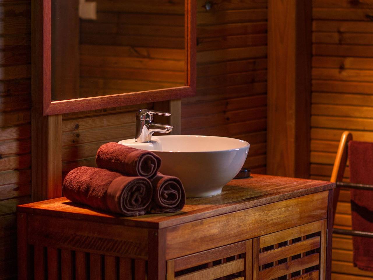 Ganze Wohnung, Bereich "Case Mezzanine" mit Blick auf das Wasser in Deshaies, Guadeloupe