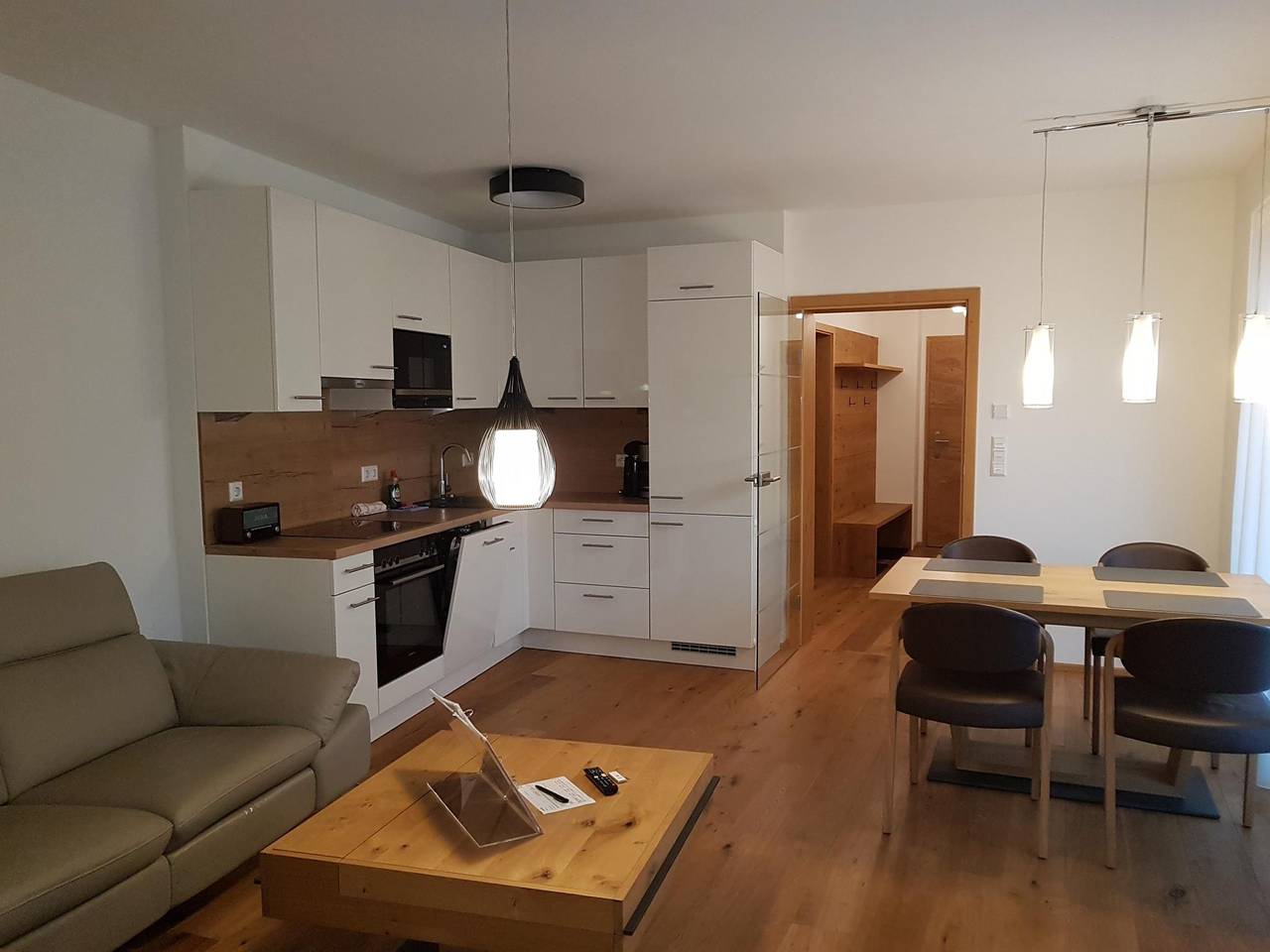 Ganze Wohnung, Ferienwohnung nahe Skigebiete mit Terrasse in Dachsteingebirge, Gröbming