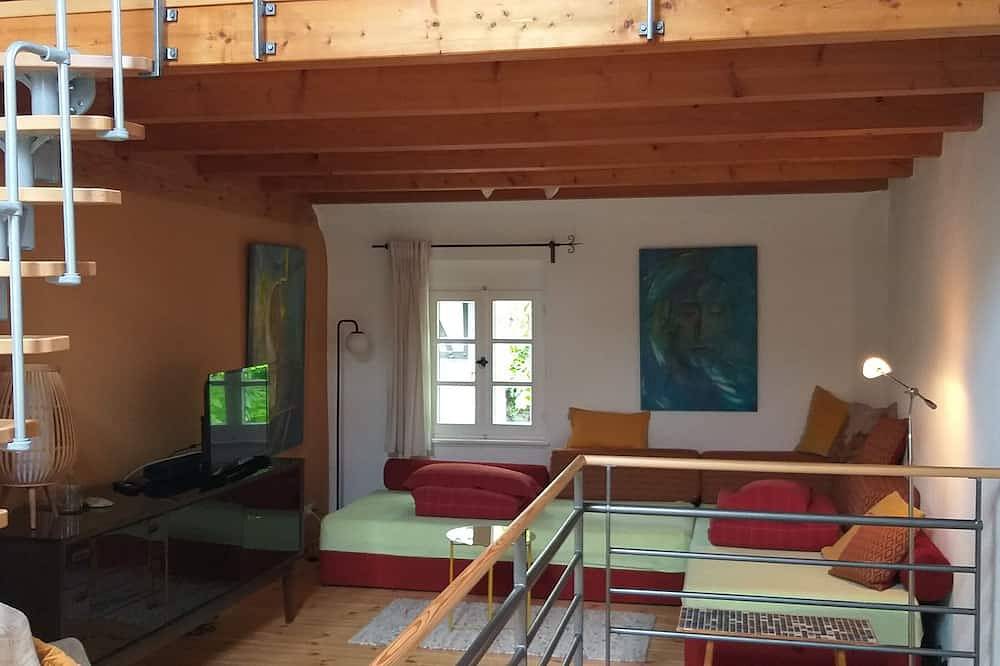 Ganze Wohnung, Loft in Nümbrecht\nferienwohnung Kunstvolle Bleibe in Nümbrecht, Oberbergischer Kreis