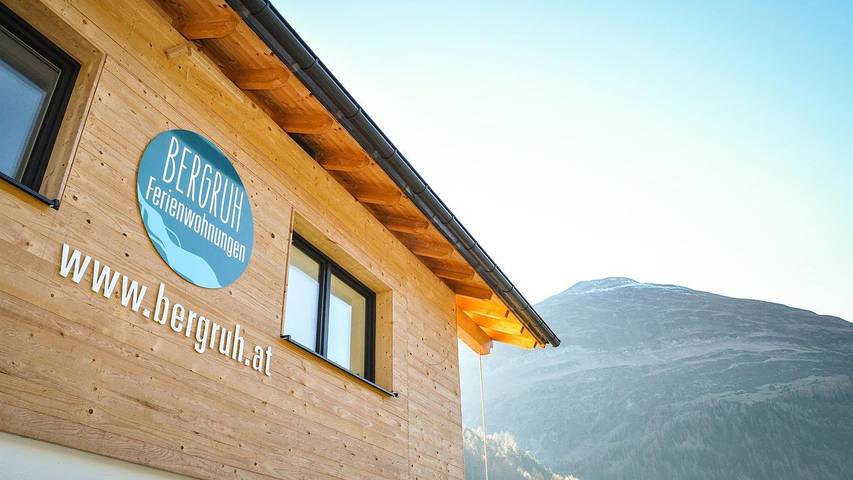 Gîte pour 4 personnes, avec jardin à Steeg