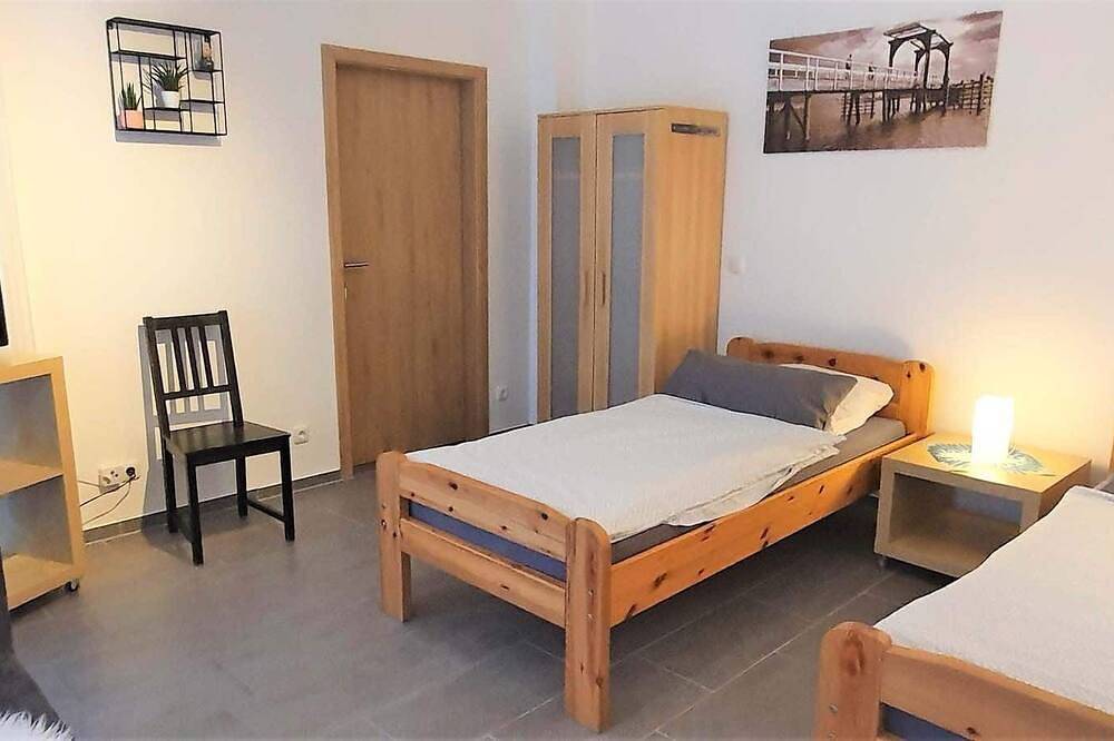 Ferienhaus in Seevetal,familienfreundlich,stadtnah,Garten,ruhig,Wlan,bis 16 Pers in Seevetal, Landkreis Harburg