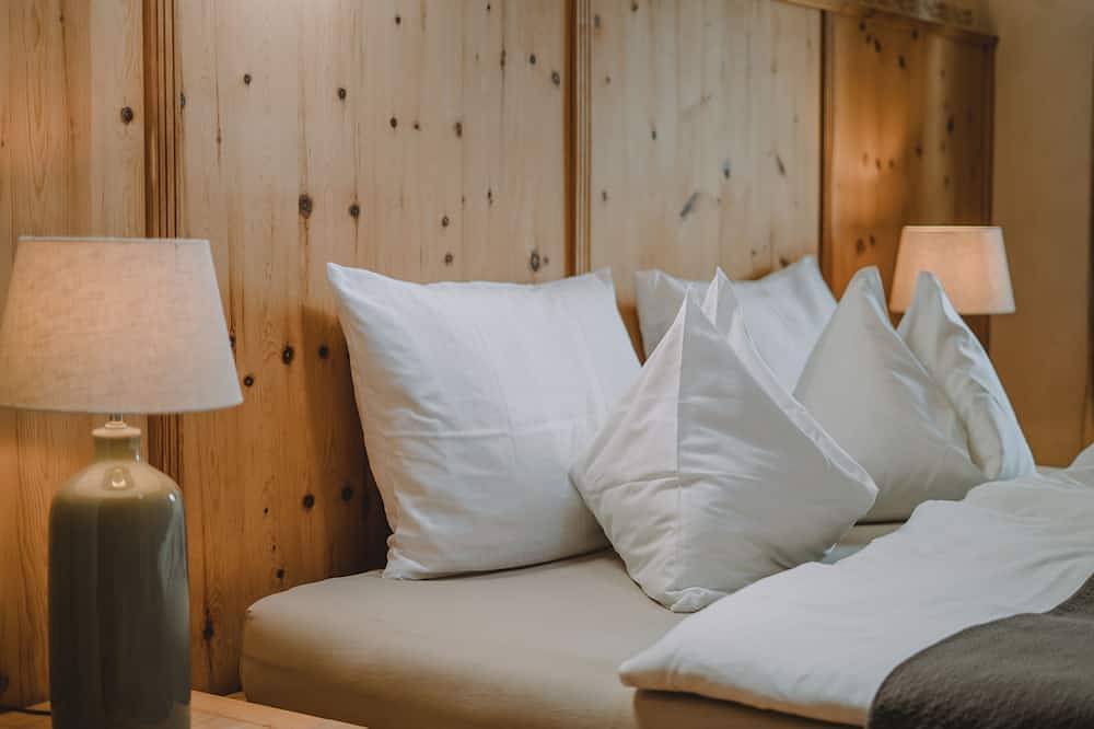 Warm vacation apartment at Hof Neuhaus in Platzers, Tisens