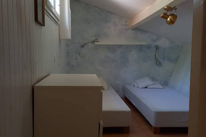 Location de vacances pour 6 personnes, avec terrasse ainsi que piscine et jardin à Castelnau-d'Aude - 4