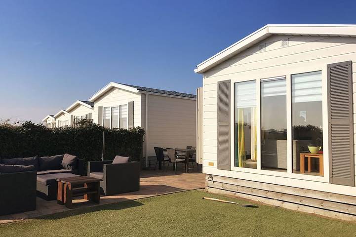 Ferienhaus für 4 Personen, mit Terrasse und Garten in Velsen