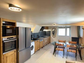 Gîte pour 4 personnes, avec vue et jardin, animaux acceptés à Yenne