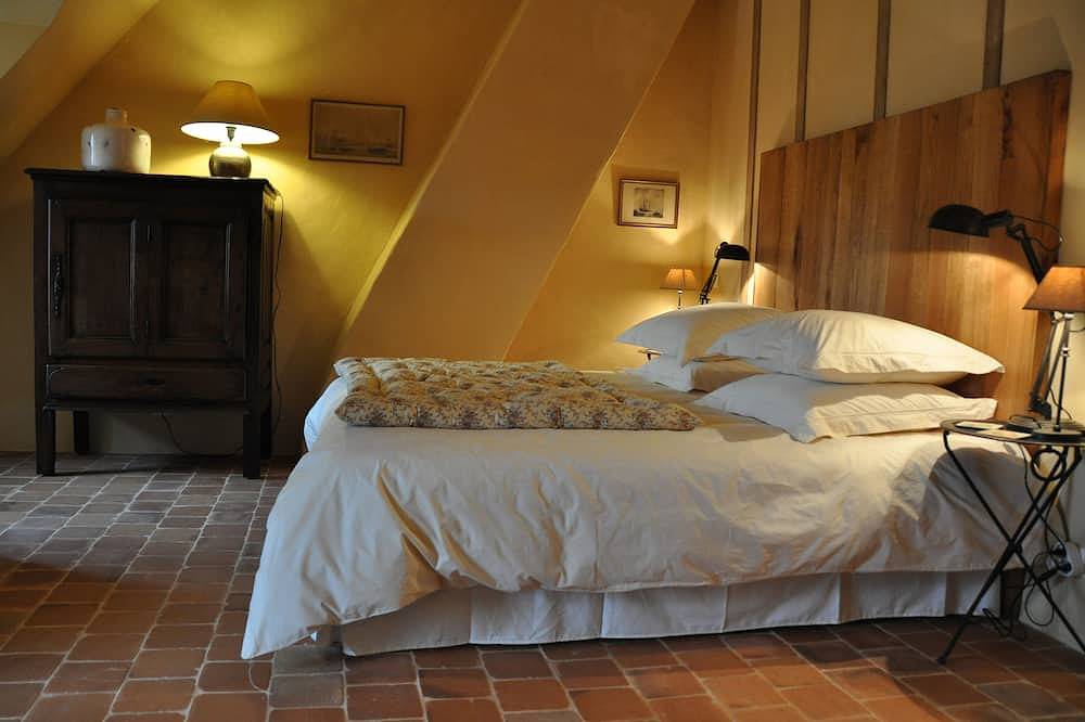 Gîte \"L'Abloux\" du Ris de Feu de 160 ha avec Piscine chauffée, Spa et Sauna in Chalais (Indre), Région de Le Blanc