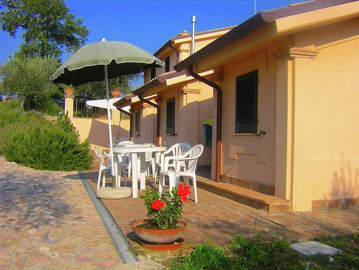 Agriturismo per 3 persone, con Piscina a Massa Martana