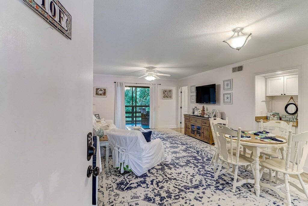 Ganze Wohnung, It's Island Time!!! Updated and Relaxing 2 Bed/2Bath Beach Getaway in Fernandina Beach, Amelia Island