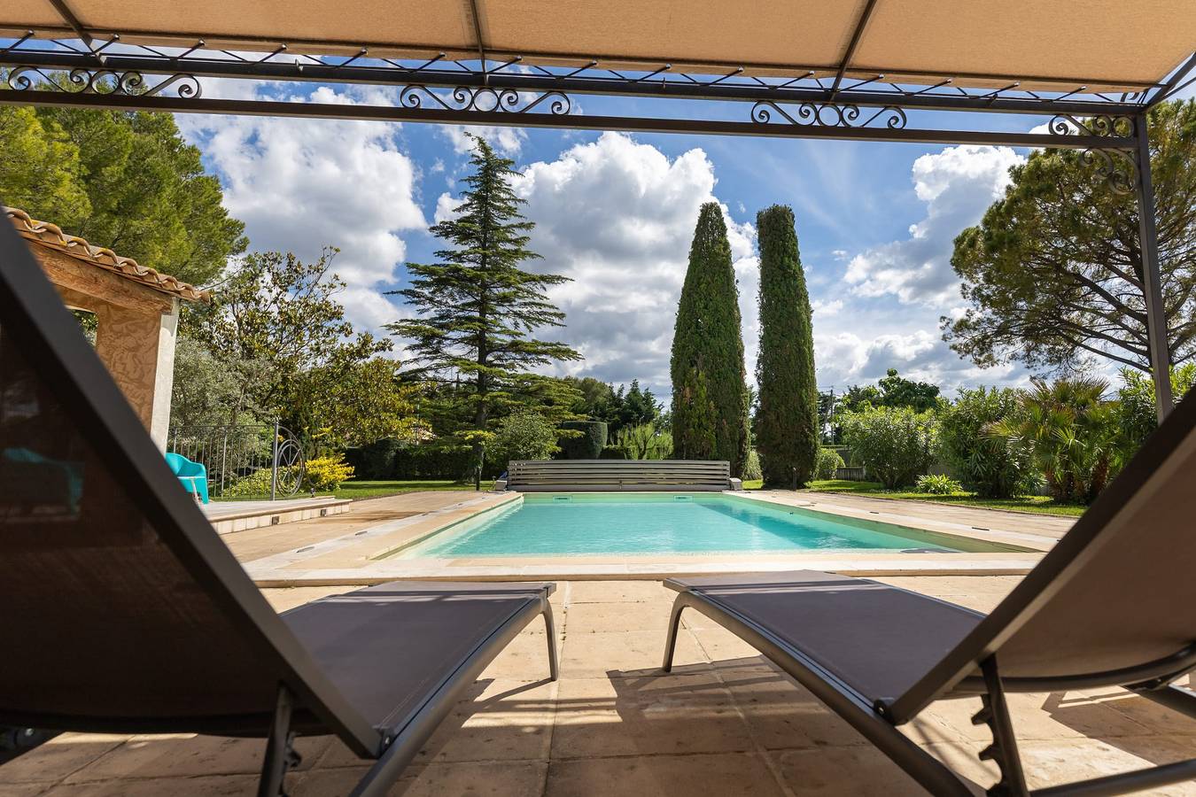 Lou Cigalon • Peaceful villa with pool in L'Isle-sur-la-Sorgue, Vaucluse