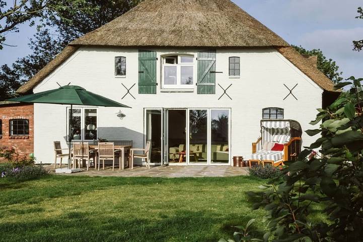 Ferienhaus für 10 Personen, mit Sauna und Terrasse in Uelvesbüll