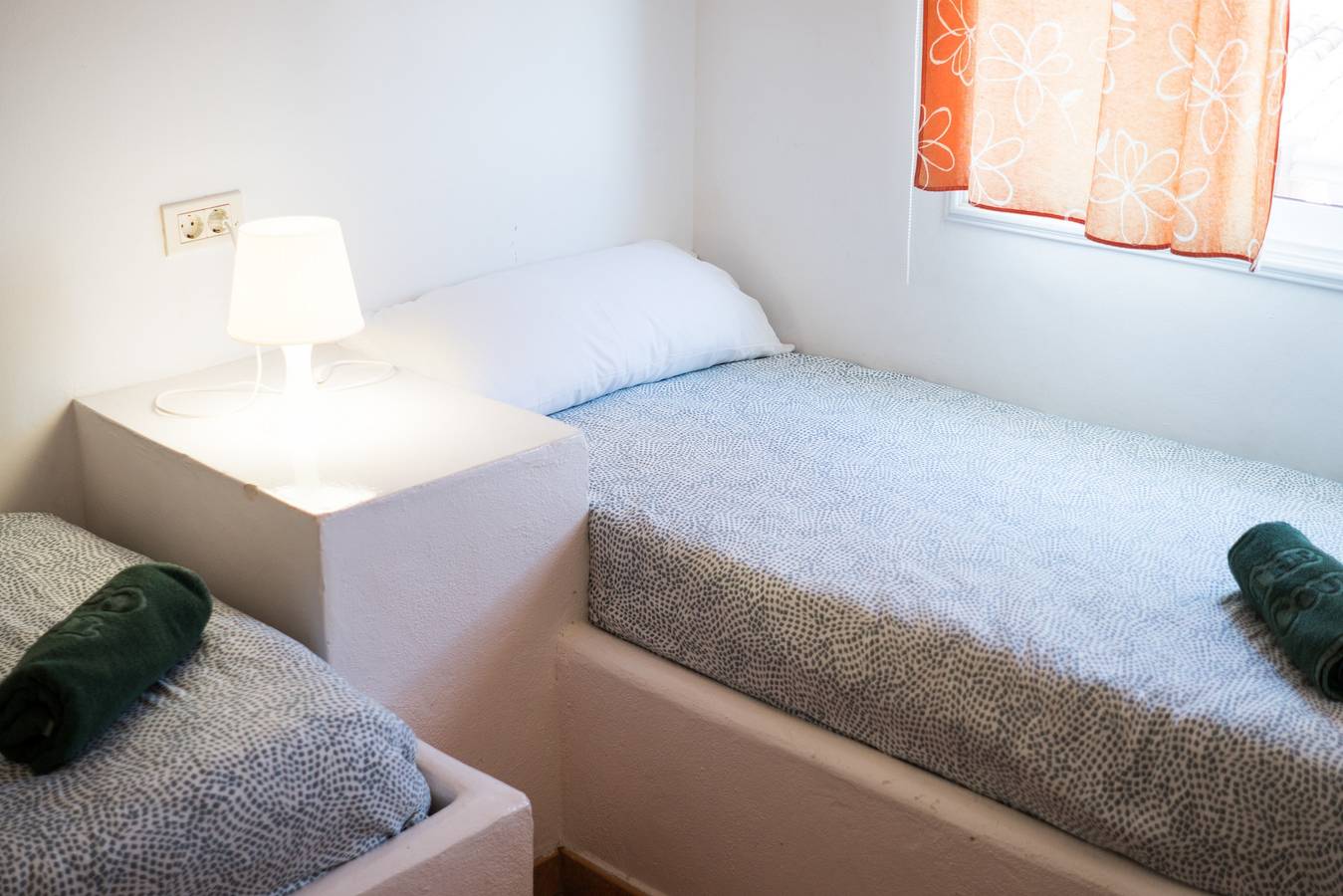 Appartement entier, Appartement de vacances "Residencial Parque Las Flores" avec vue sur la mer, piscine et Wi-Fi in Puerto de la Cruz, Tenerife du Nord