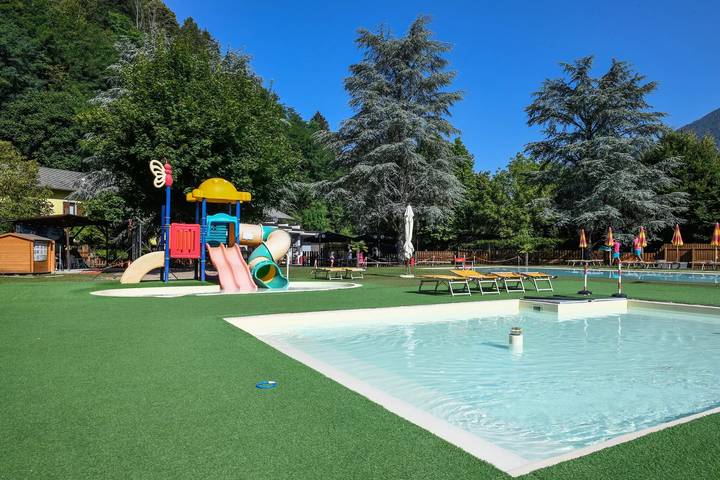 Bungalow für 4 Personen, mit Pool und Terrasse in den Alpen - 3