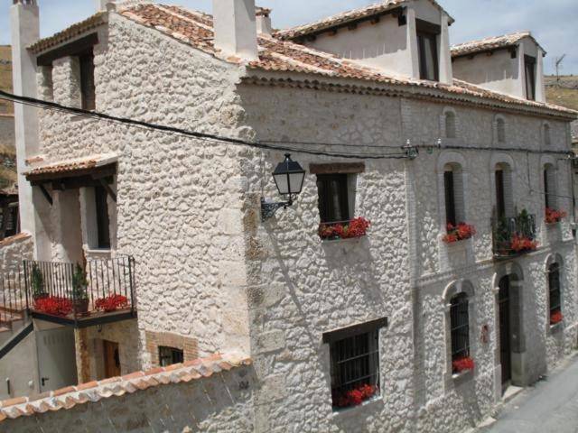 Casa de vacaciones para 19 personas, con jardín, Familias con niños en Comarca de Sepúlveda - 2