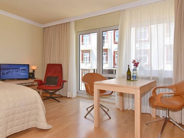 Ferienwohnung für 2 Personen, mit Ausblick und Balkon - 1