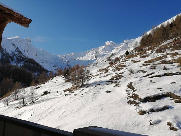 Gîte pour 6 personnes, avec balcon et vue dans Cinéma L'Aiguille