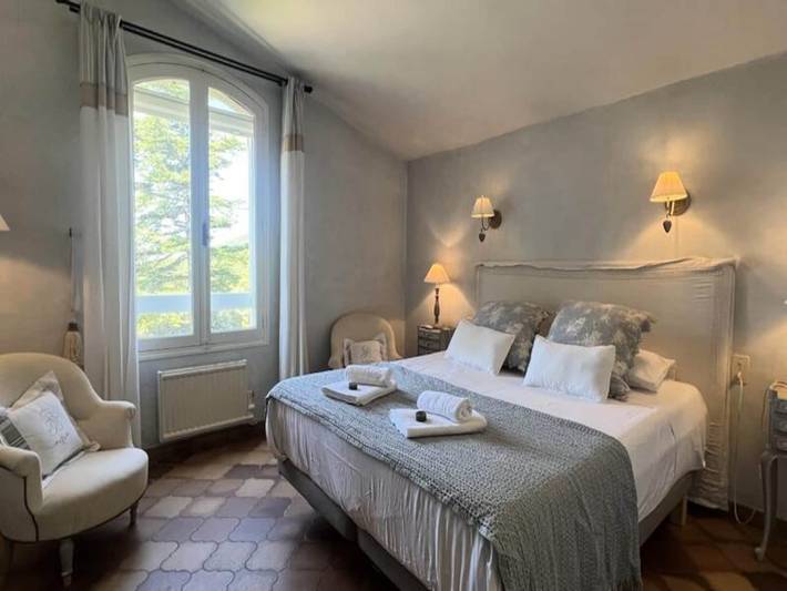 Gîte pour 10 personnes, avec jardin et terrasse à Mérindol - 3