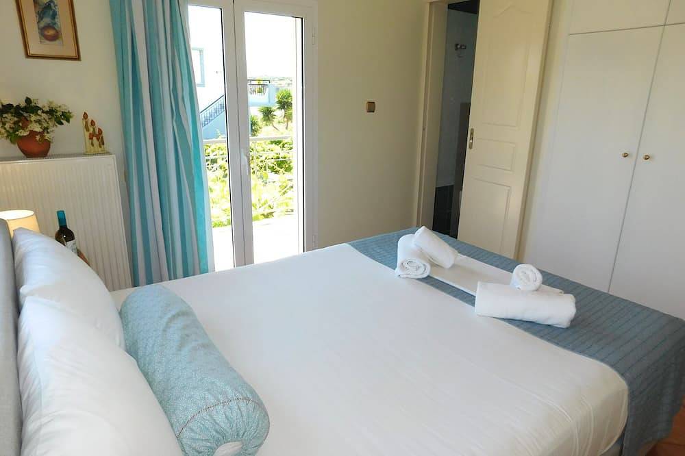 Privater Pool und großer Garten - 100 m vom Strand, Tavernen und Geschäften in Almyrida entfernt. in Almyrida, Vamos