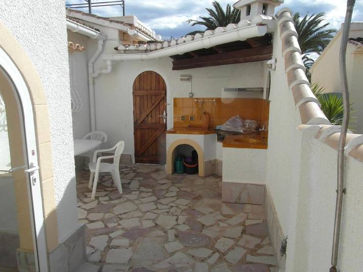 Ferienwohnung für 3 Personen, mit Balkon und Terrasse sowie Garten und Ausblick in els Poblets