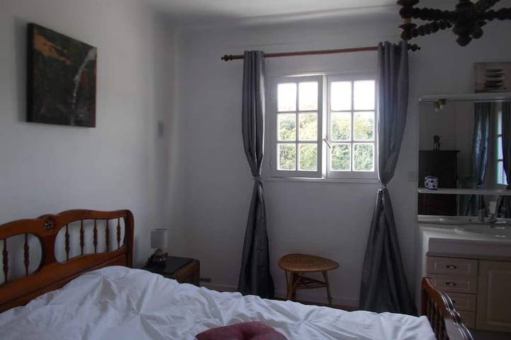 Location de vacances pour 4 personnes, avec jardin ainsi que terrasse et jacuzzi dans Beg-Léguer - 2