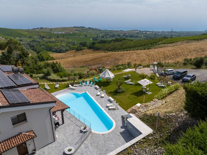 Gîte pour 4 personnes, avec terrasse ainsi que jardin et piscine dans Abruzzes - 3