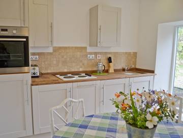 Log Cabin for 2 People in North Yorkshire, England, Photo 3