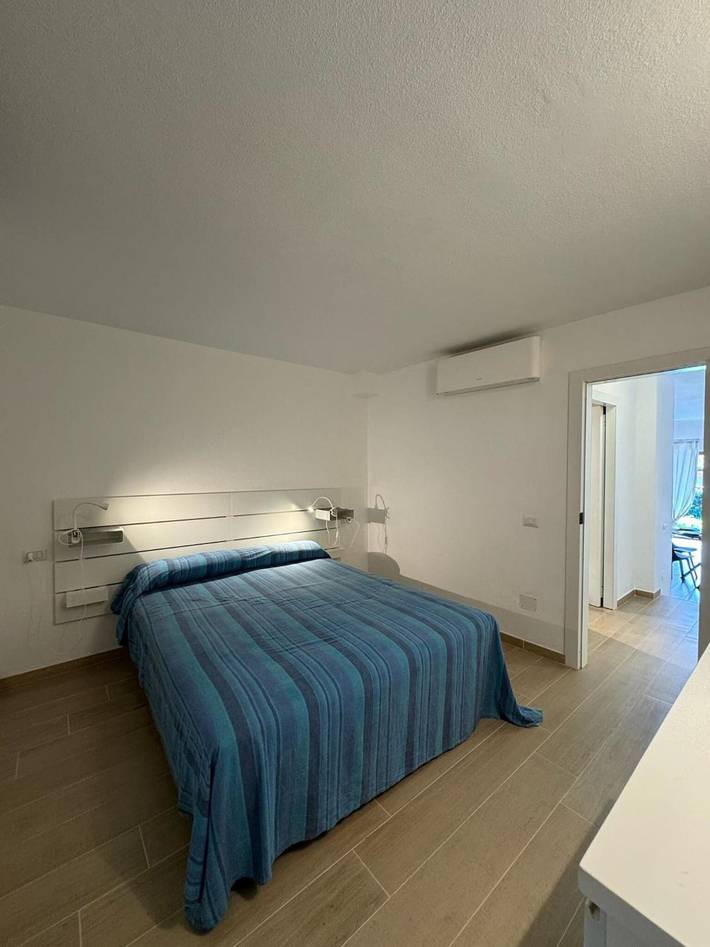 Gîte pour 4 personnes, avec jardin dans Loiri Porto San Paolo - 4