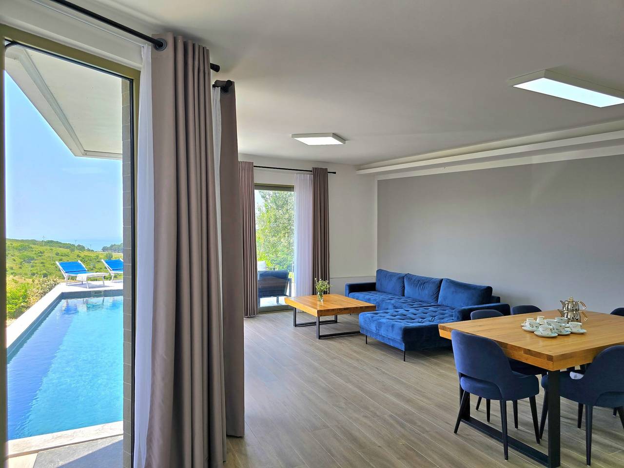 Feriehus nær Rodonit Strand med Have in Albanien