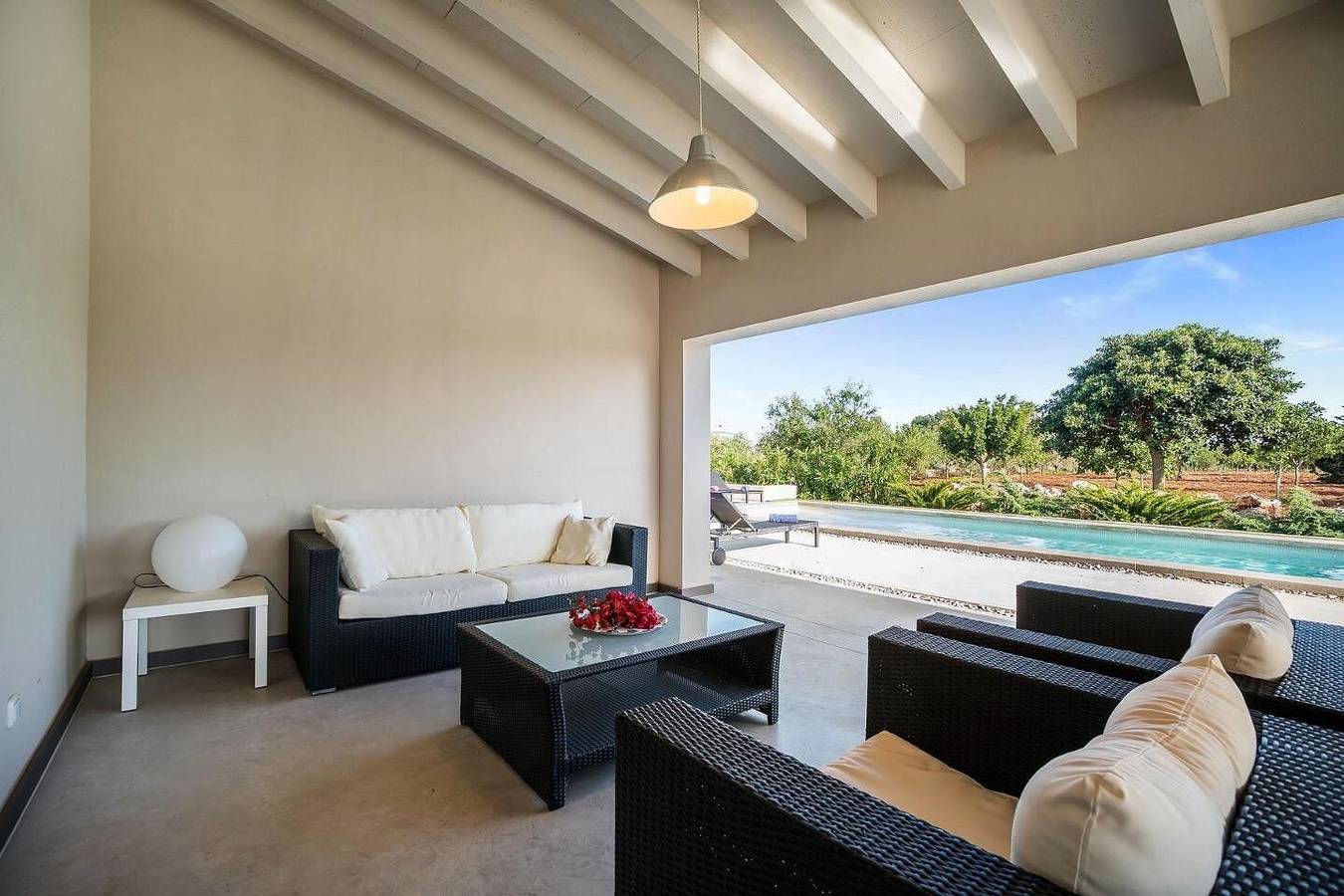 Ferienvilla Can Llorenç mit Wlan, Klimaanlage, Pool und Terrasse in Cala Mendia, Manacor