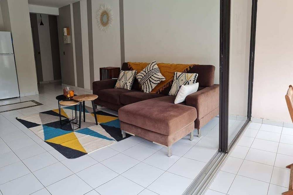 Entire apartment, Cosy apartment in a private residence with swimming pool in Martinique