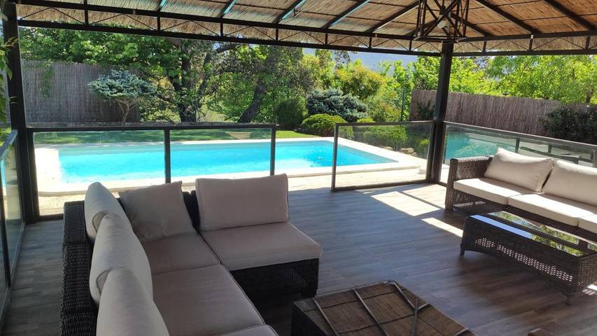 Casa rural para 4 personas, con jardín además de vistas y piscina en Sierra Norte - 3