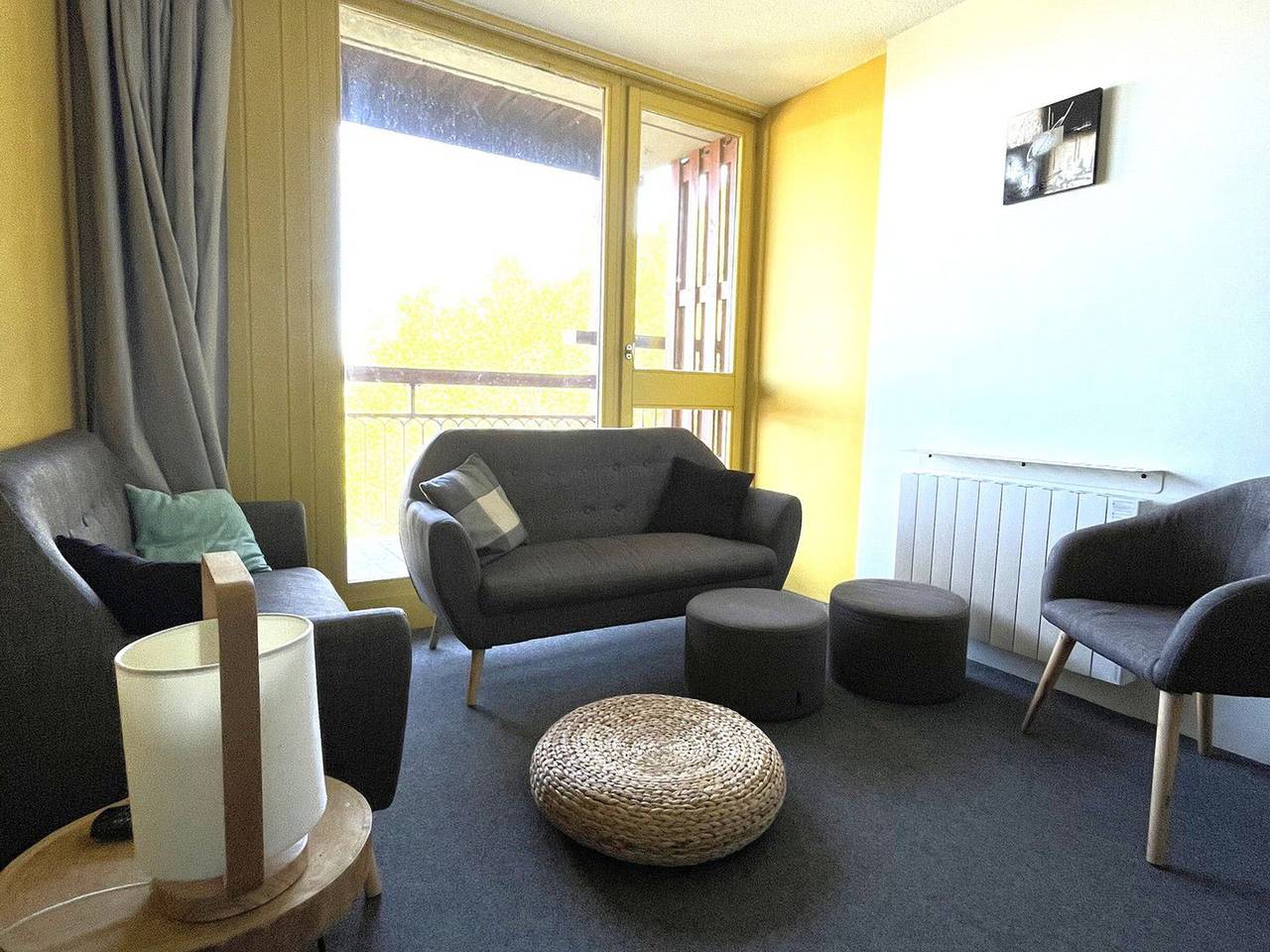 Ganze Wohnung, Renoviertes 3-Zimmer-Apartment mit Balkonen, Wifi, nahe dem Stationszentrum in Les Arcs, Bourg-Saint-Maurice